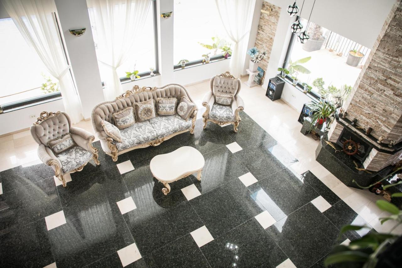 Almar Lake View Boutique H Adults Only Mamaia Eksteriør billede