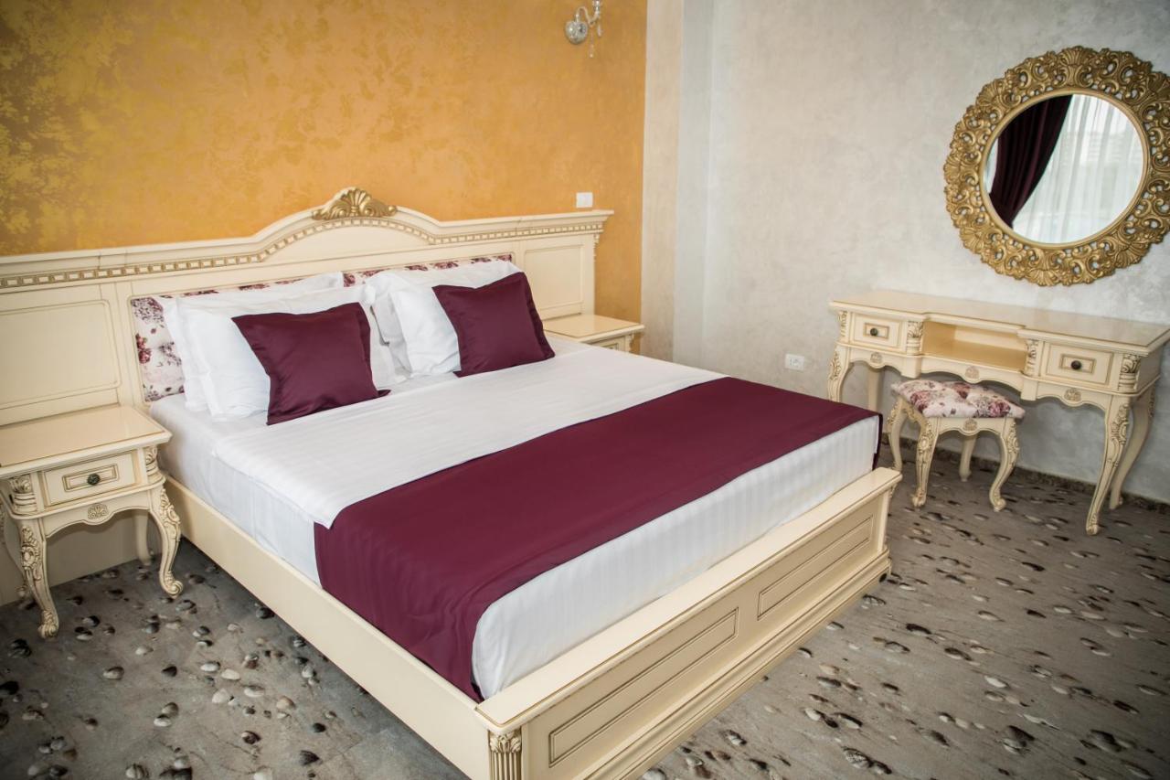 Almar Lake View Boutique H Adults Only Mamaia Eksteriør billede