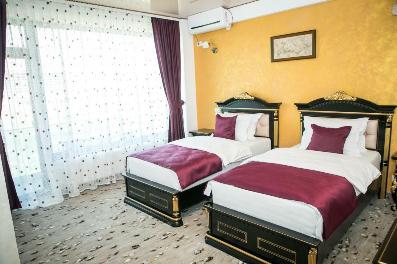 Almar Lake View Boutique H Adults Only Mamaia Eksteriør billede