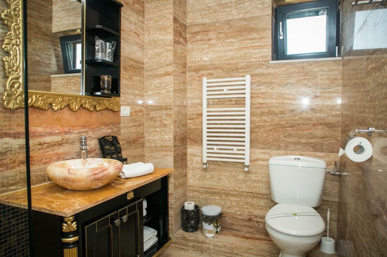 Almar Lake View Boutique H Adults Only Mamaia Eksteriør billede