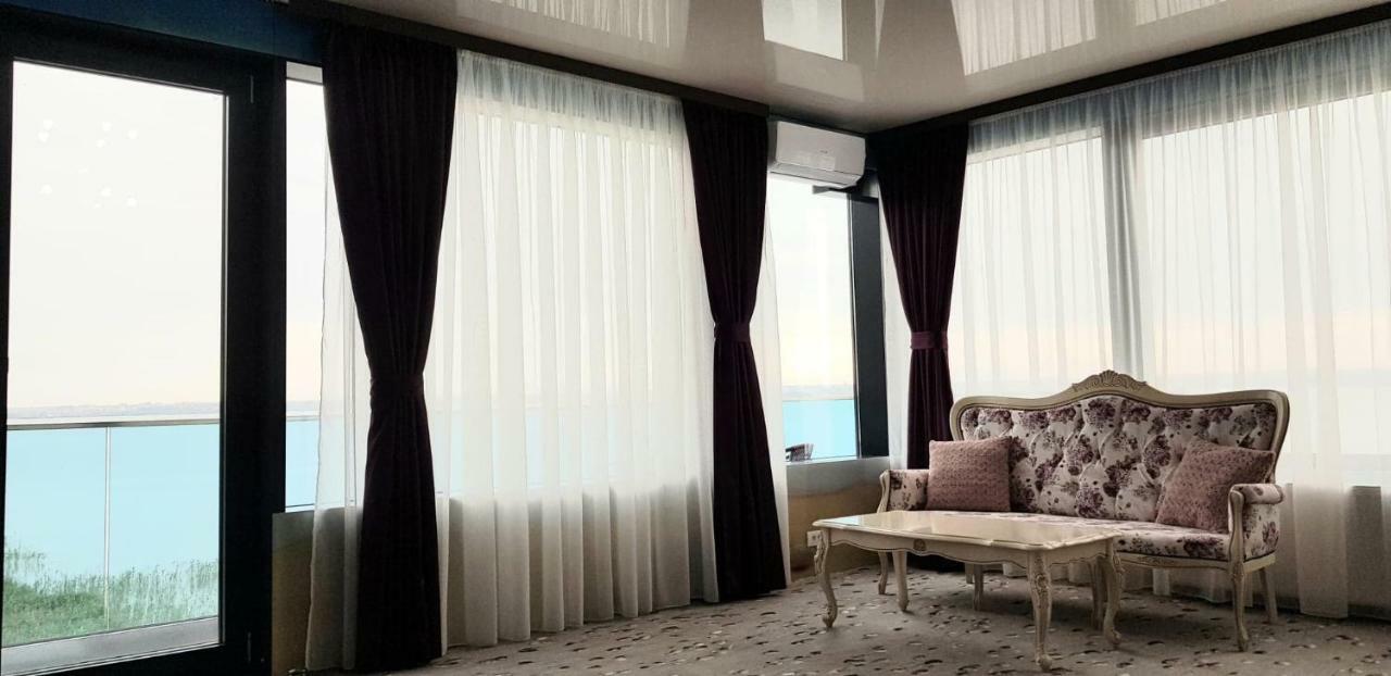 Almar Lake View Boutique H Adults Only Mamaia Eksteriør billede