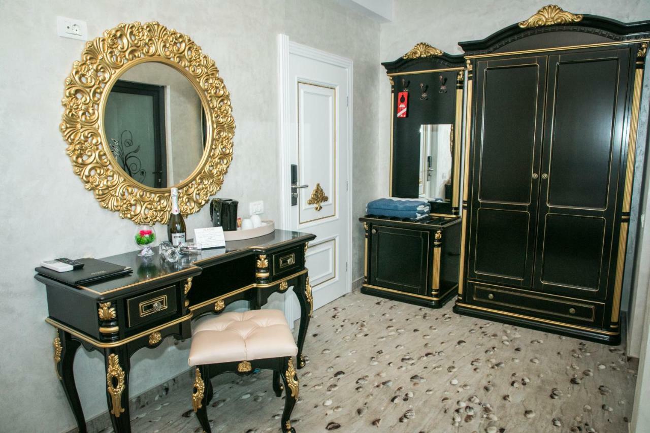 Almar Lake View Boutique H Adults Only Mamaia Eksteriør billede